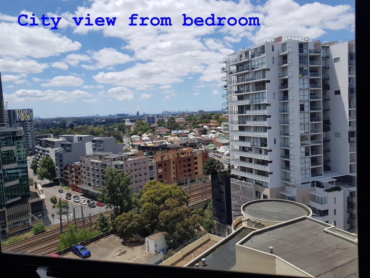 Parramatta Hotel Apartment Sídney Exterior foto